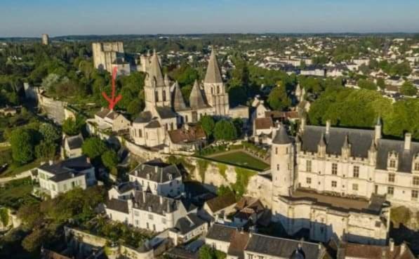 Le Presbytere De La Cite Royale De Лош Номер фото